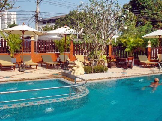 Hotel Pattara Mansion พัทยา Pattaya Exterior foto